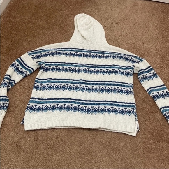 Abercrombie kids Blue & white hooded fringe sweater girls size 11/12 - Picture 2 of 7